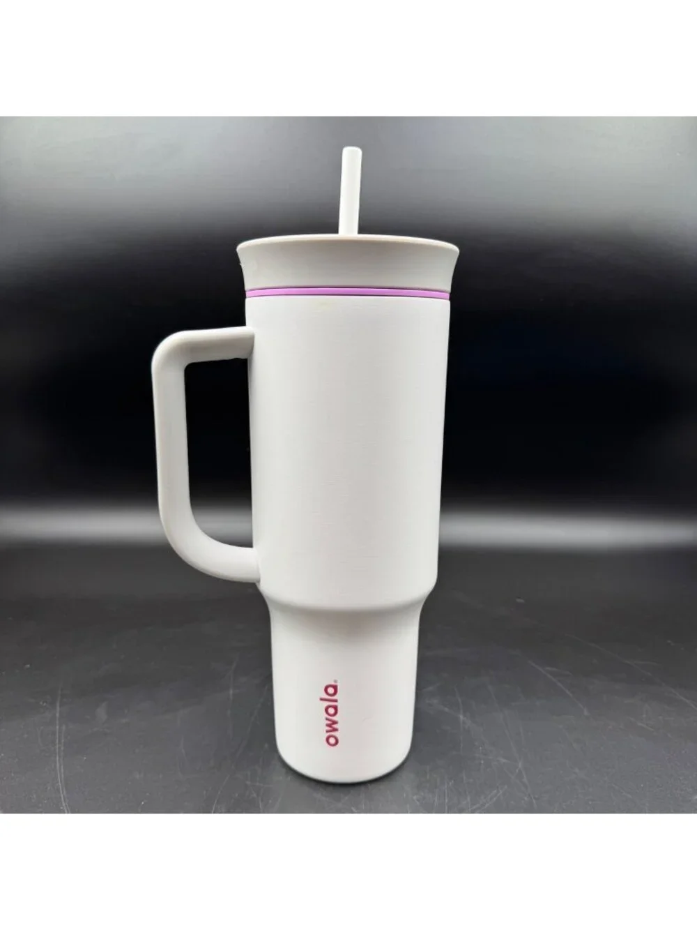 White Owala 40oz Insulated Travel Tumbler W/ Handle & Straw Lid